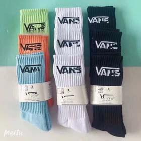 Towel-soled socks for men and women, high-top skateboard socks, classic black and white long-tube sports basketball socks, trendy socks for men and women-2444