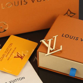 Louis Vuitton LV Letter Metal Brooch-3811  