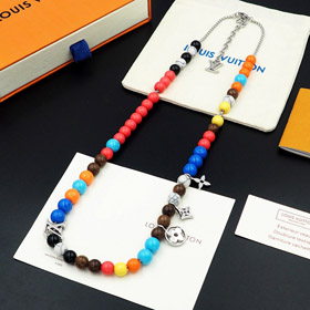 Louis Vuitton LV adjustable cord embellished wooden inscription metal beaded necklace-0435  